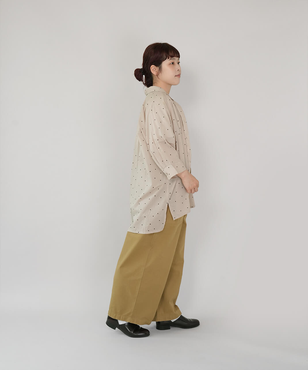 mumokutekiドット柄のチュニックブラウス | mumokutekiオンラインストア