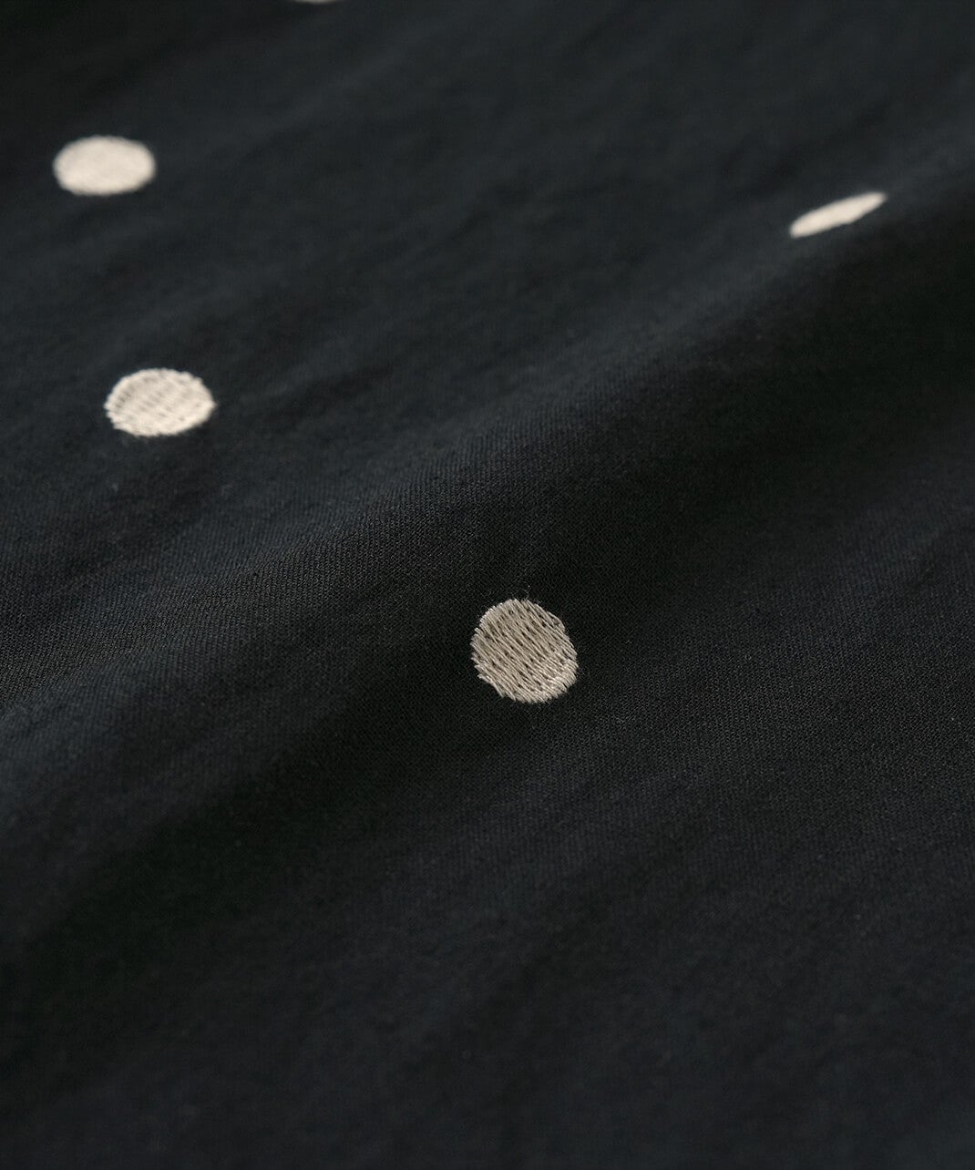 blue willowコットンリネンのドット刺繍パンツ | mumokutekiオンライン