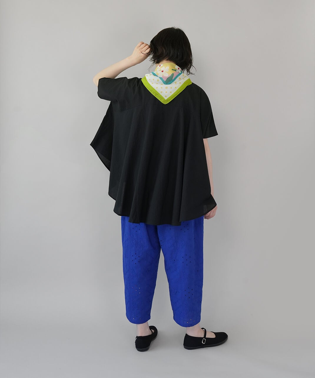 YURK geniet vanパッチワーク柄刺繍のゆるっとパンツ | mumokuteki