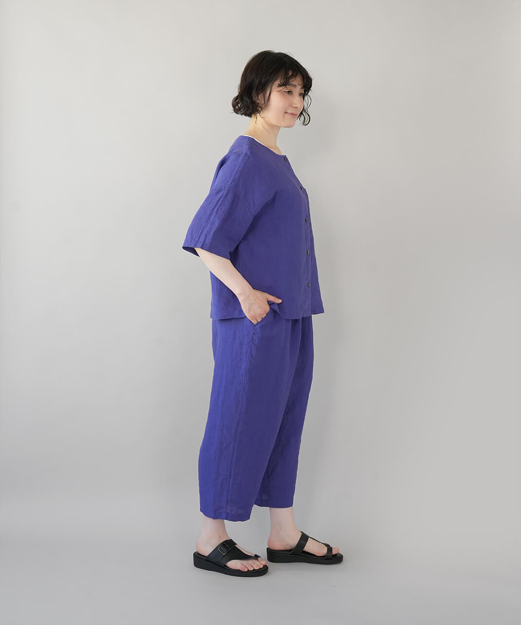 30%off】mumokutekiリネンのノーカラー半袖シャツ | mumokuteki