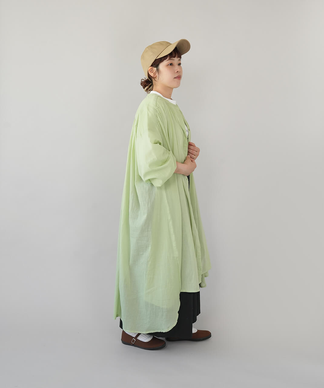 mumokutekiふんわり軽やかなギャザーワンピース | mumokuteki