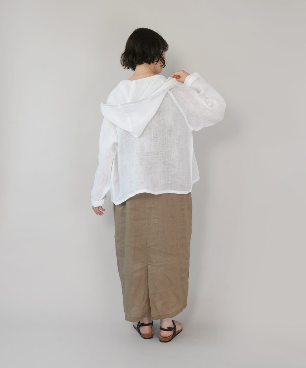 BAN INOUE蚊帳の日常着やわらかな蚊帳のフーディー | mumokuteki