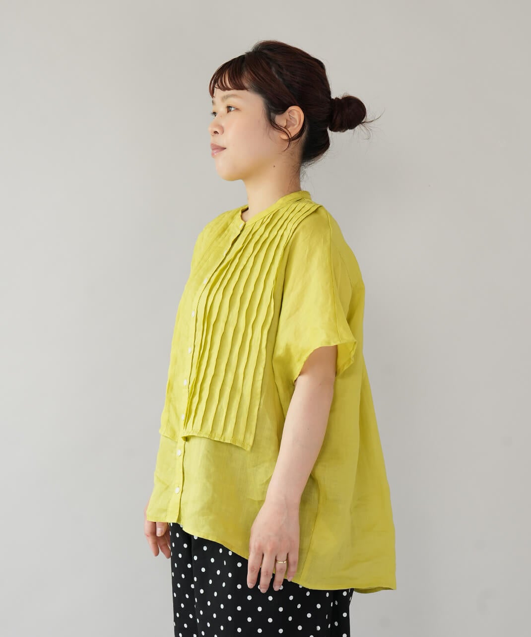 30%off】YURK geniet vanラミーリネンのピンタックブラウス