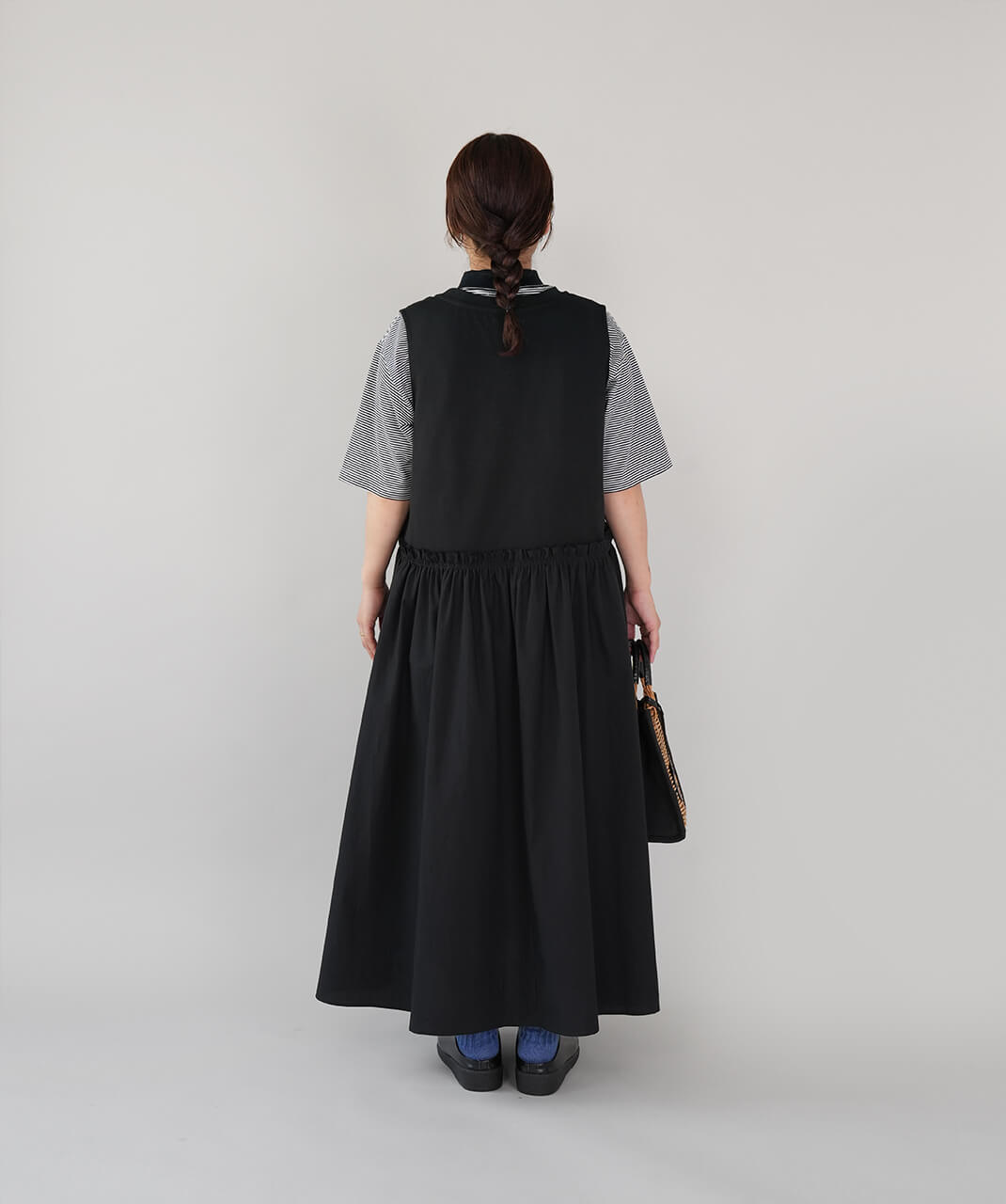 YURK geniet van異素材切替えのノースリーブワンピース | mumokuteki