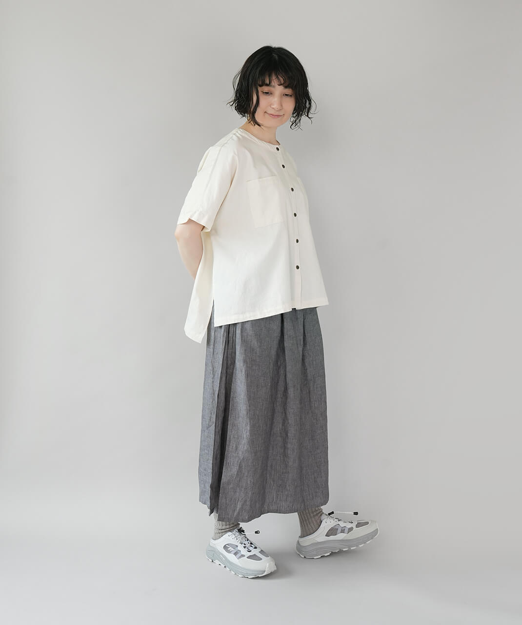 mumokuteki軽やかに着られるコットンデニムブラウス | mumokuteki