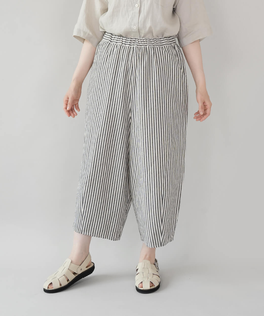 mumokutekiコットンリネンのコクーンサルエルパンツ | mumokuteki