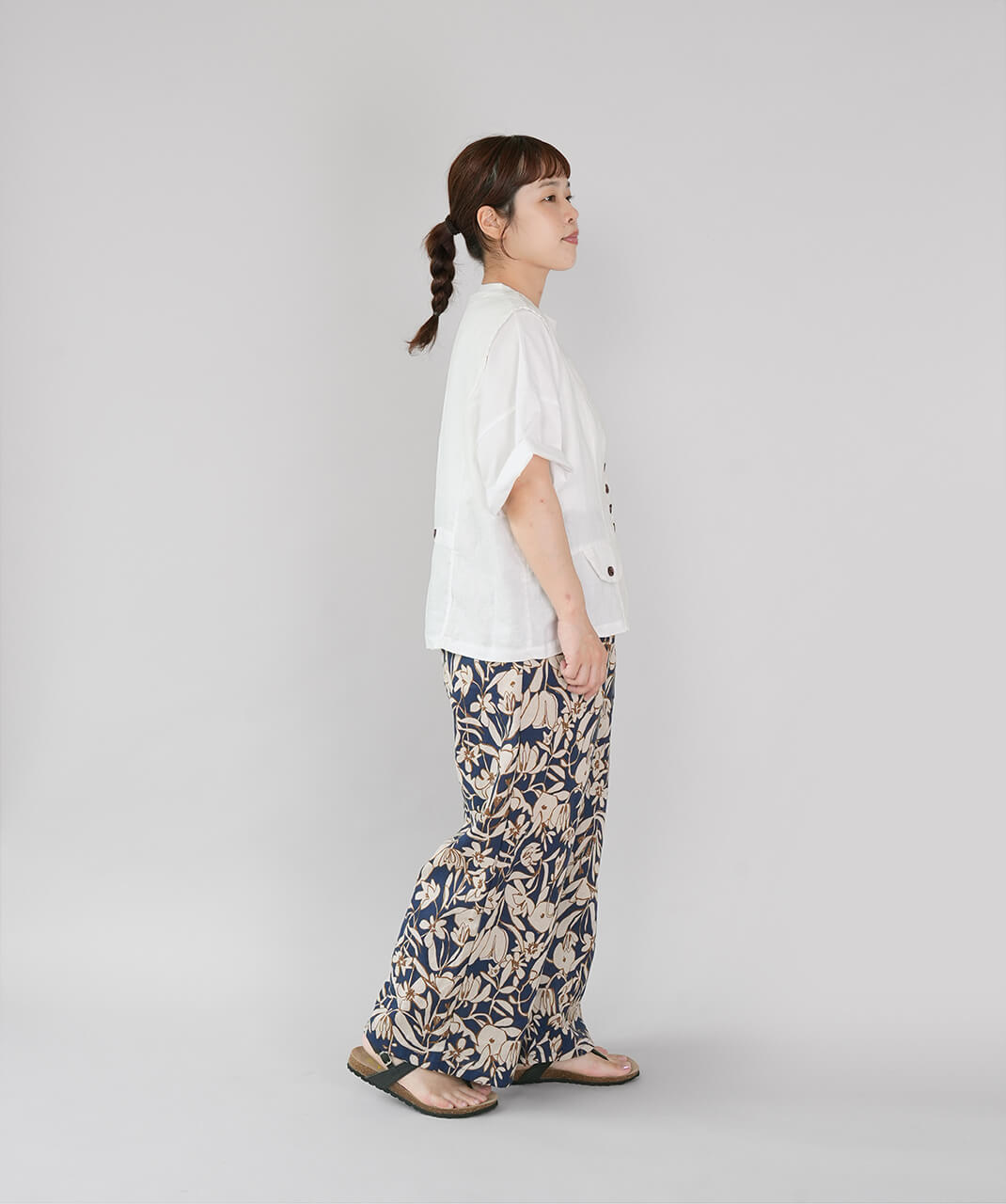 HEAVENLYコットンリネンの花柄ワイドパンツ | mumokutekiオンラインストア