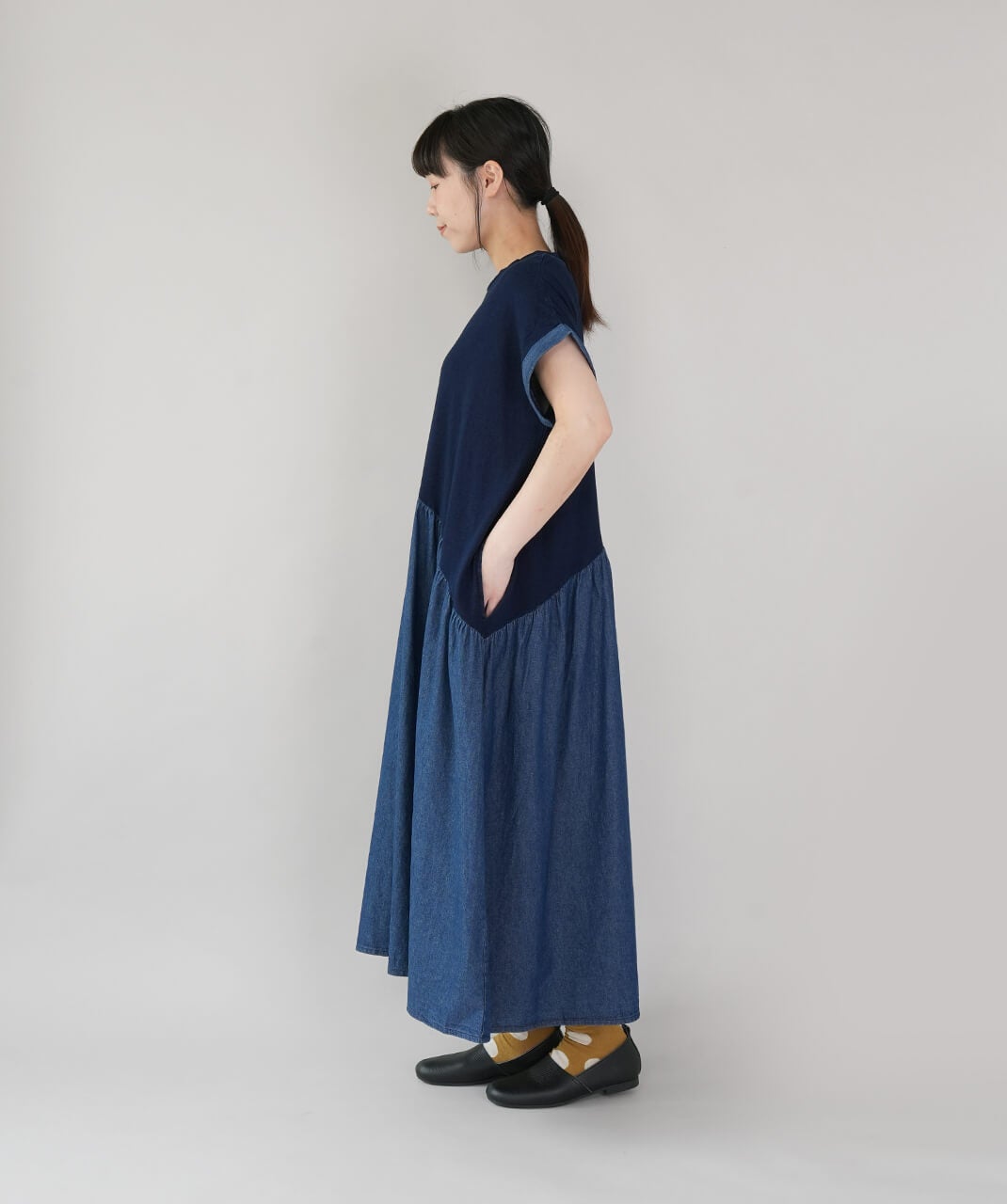 30％off】mumokutekiインディゴ染めの切替えワンピース | mumokuteki