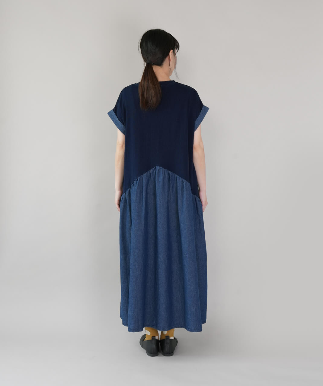 30％off】mumokutekiインディゴ染めの切替えワンピース | mumokuteki