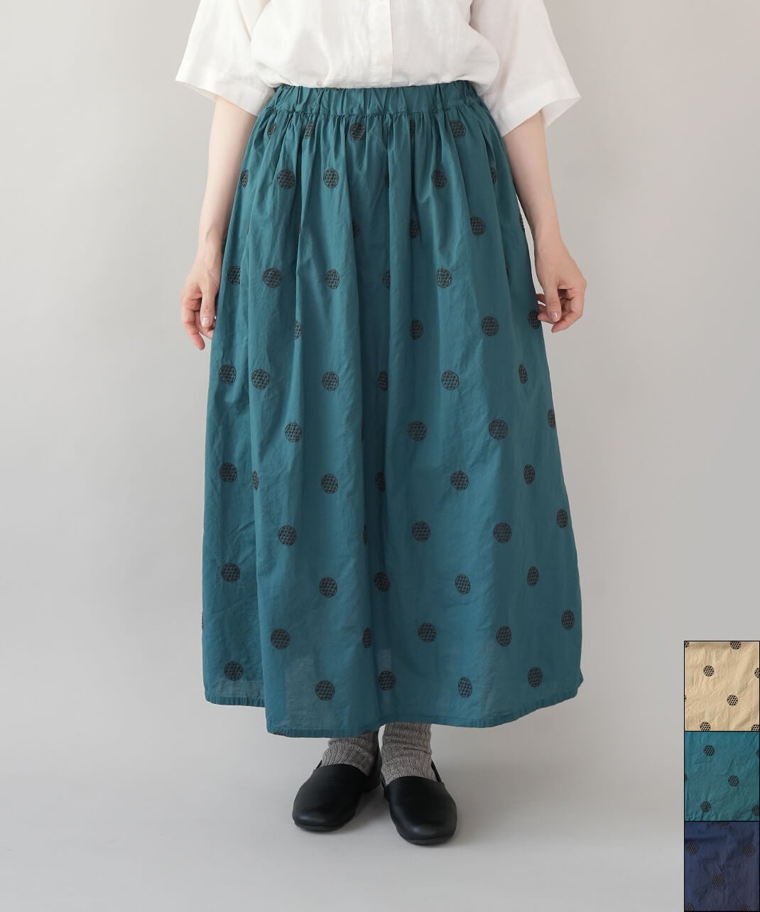mumokutekiドット刺繍のふんわりギャザースカート | mumokuteki