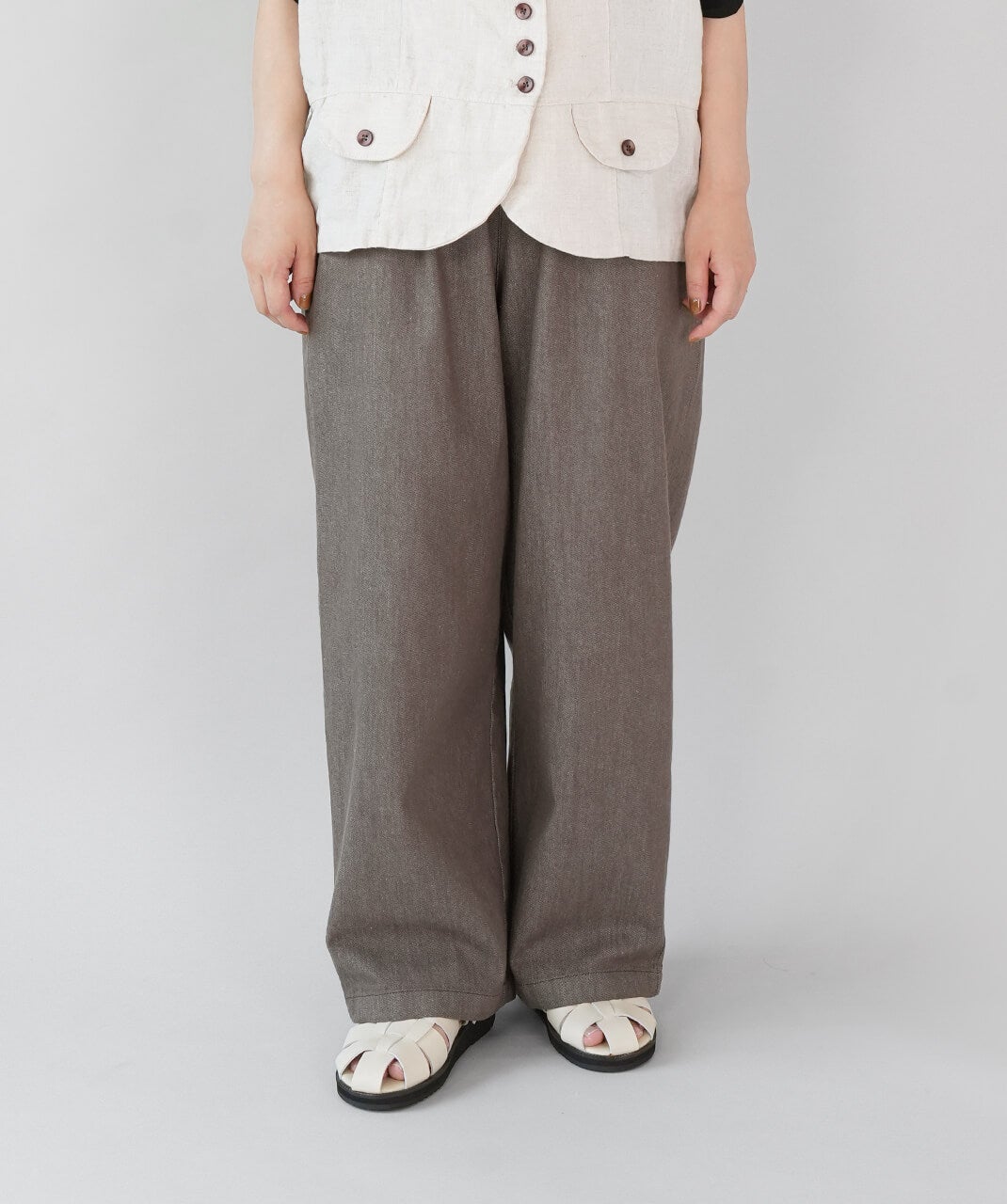 mumokutekiコットンリネンのタックワイドパンツ | mumokuteki