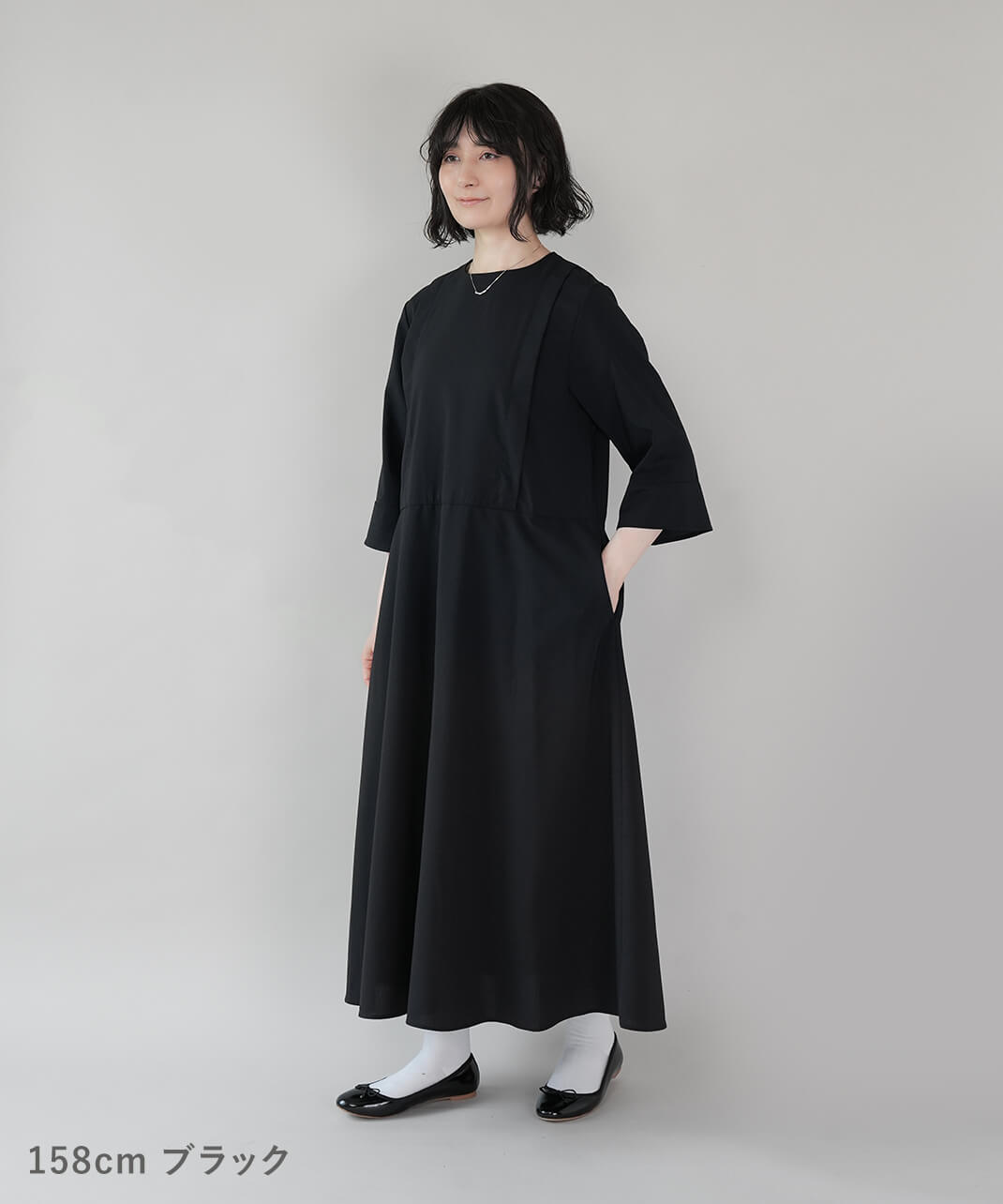un cinqフォーマル対応接触冷感のワンピースドレス | mumokuteki
