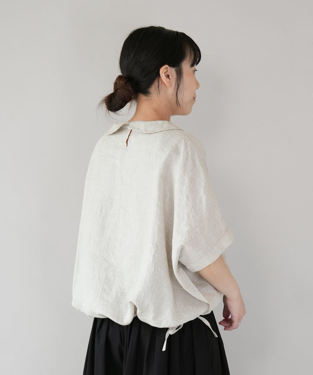 mumokuteki大きな襟のリネンプルオーバー | mumokutekiオンラインストア