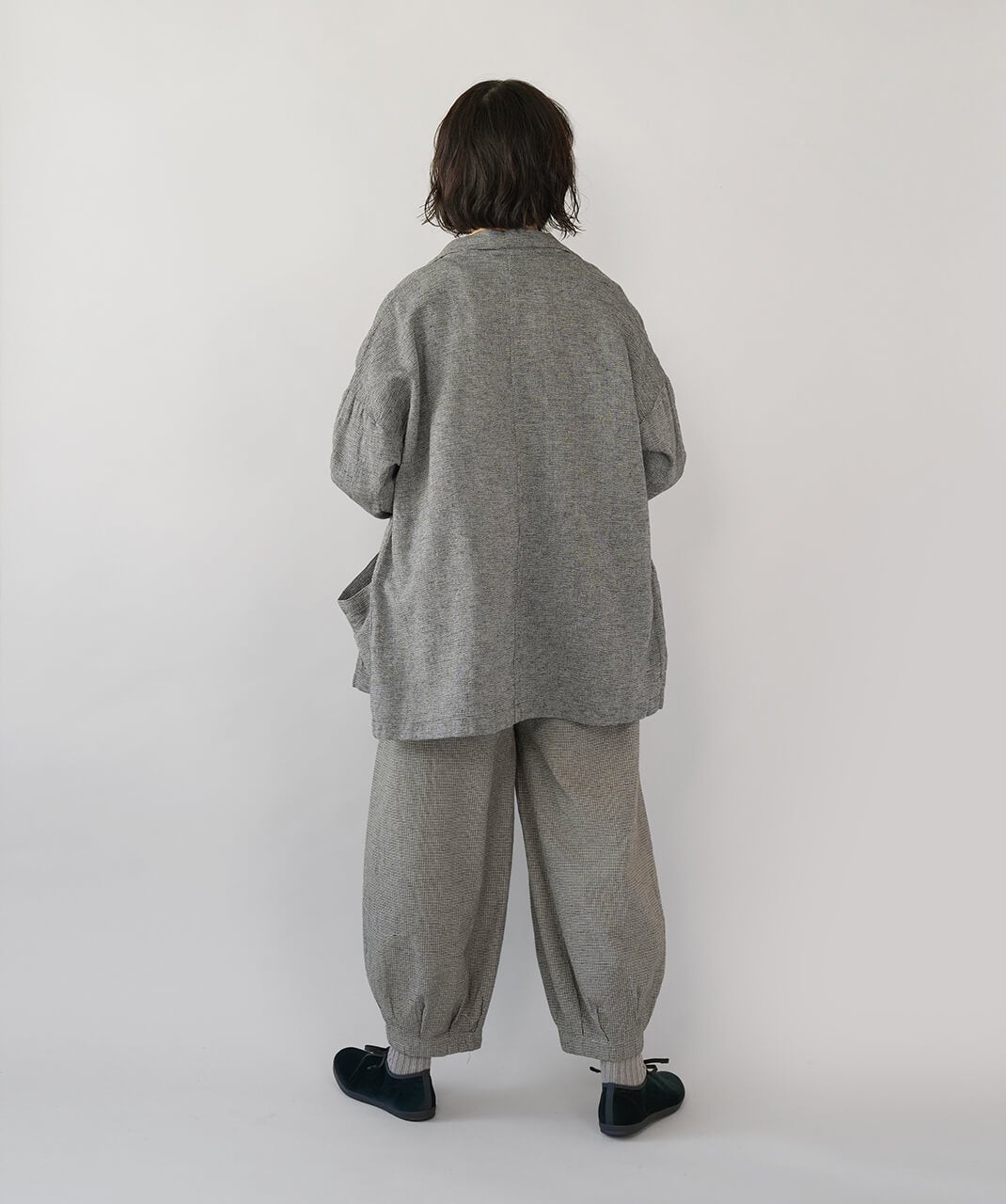 mumokutekiコットンリネンのタックボールパンツ | mumokuteki