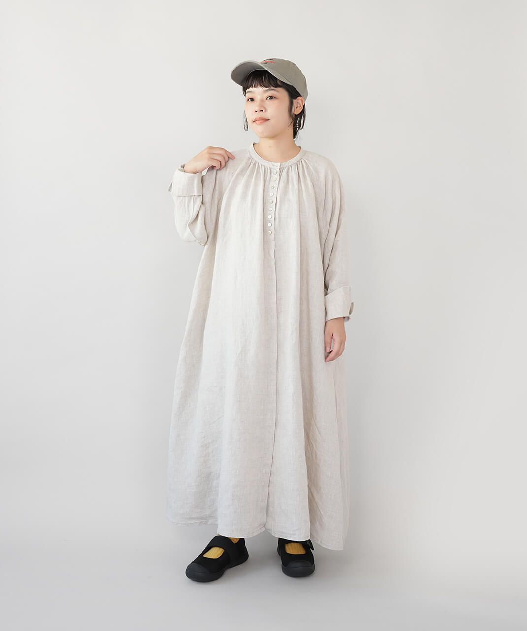 08Mabヨーロピアンリネンのギャザーワンピース | mumokutekiオンライン