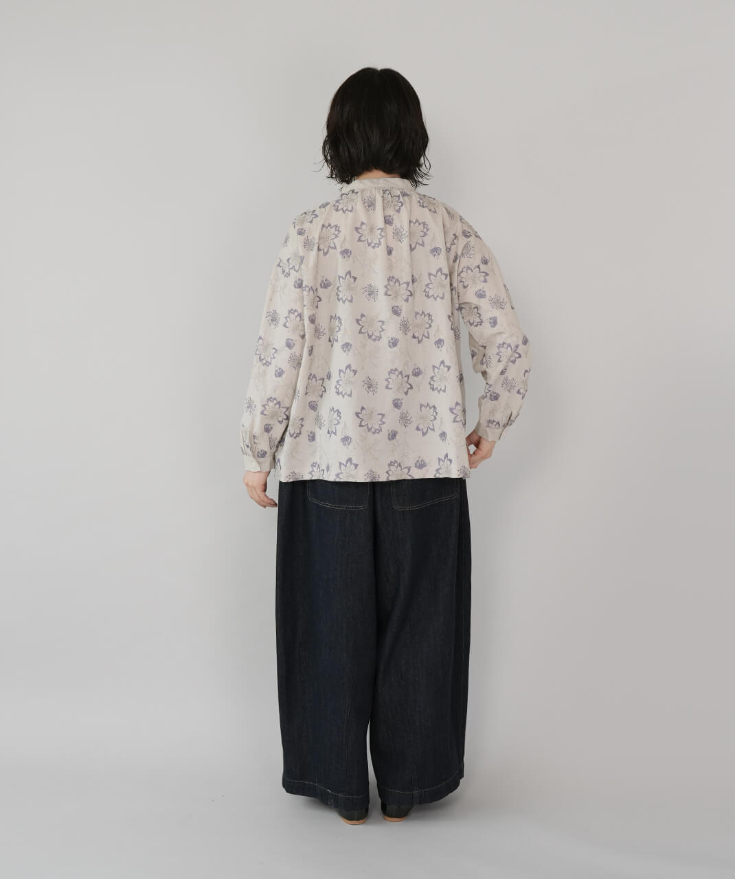 tukuroiコットンリネンの花刺繍ブラウス | mumokutekiオンラインストア