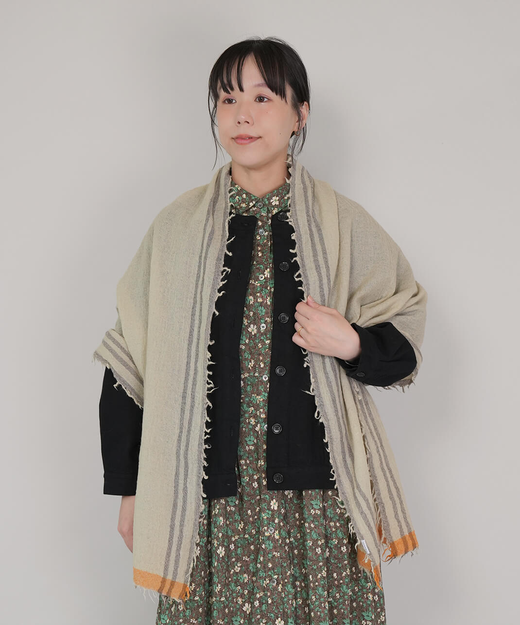 shesay軽くてあたたかなフリンジウールストール | mumokuteki